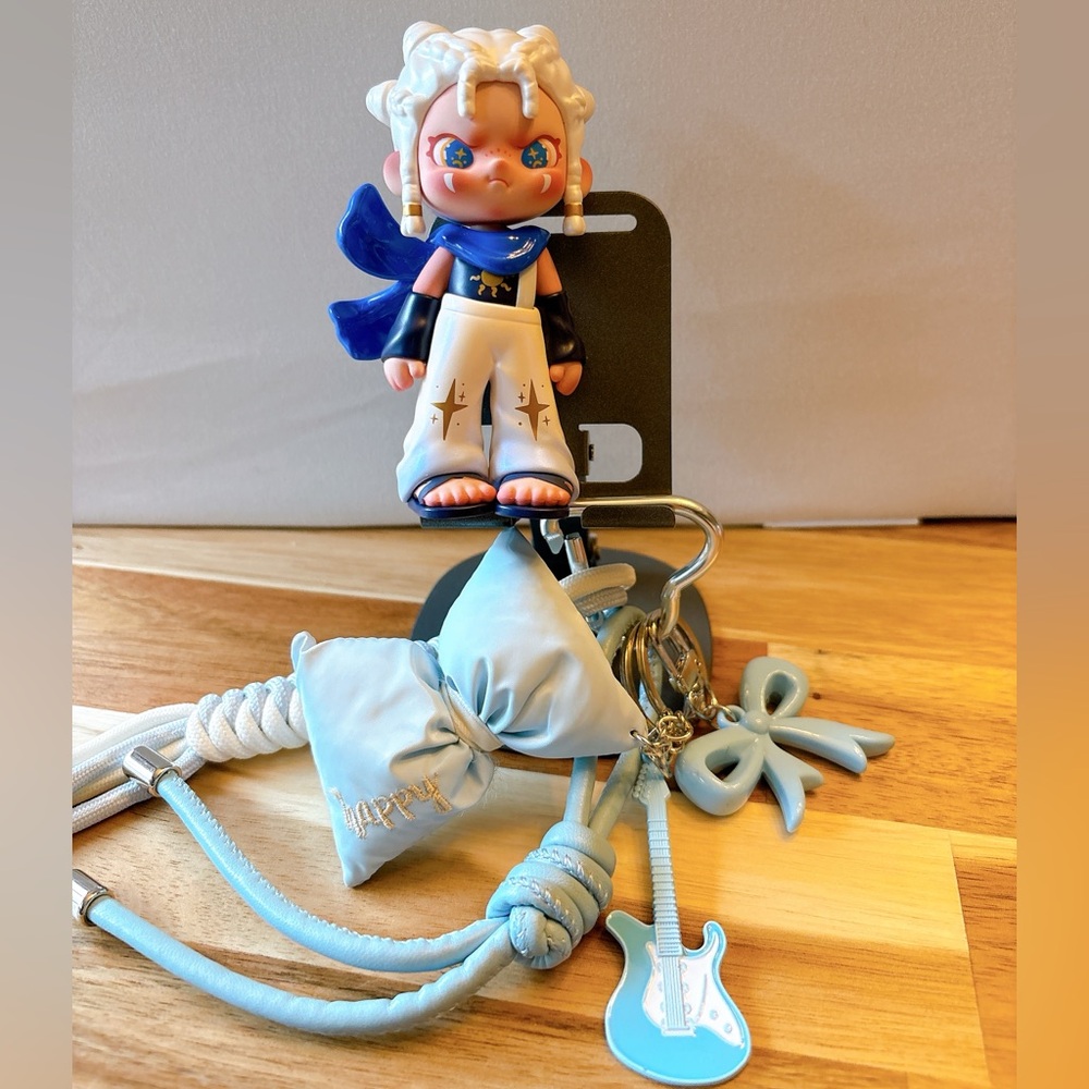 【Authentic】TNT SPACE Dreaming Series Figure | Wind Sand and Star | Collectible +